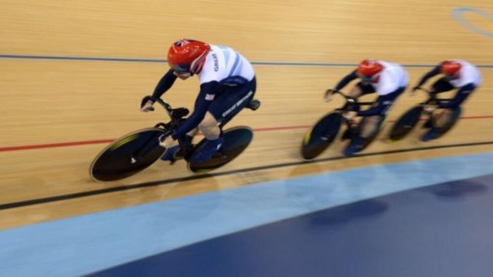 UK men’s track cycling team take sprint gold